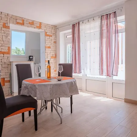 Ema Апартаменты