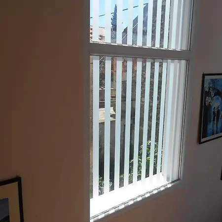 Apartman Ema *