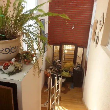 Апартаменты Ema Шибеник