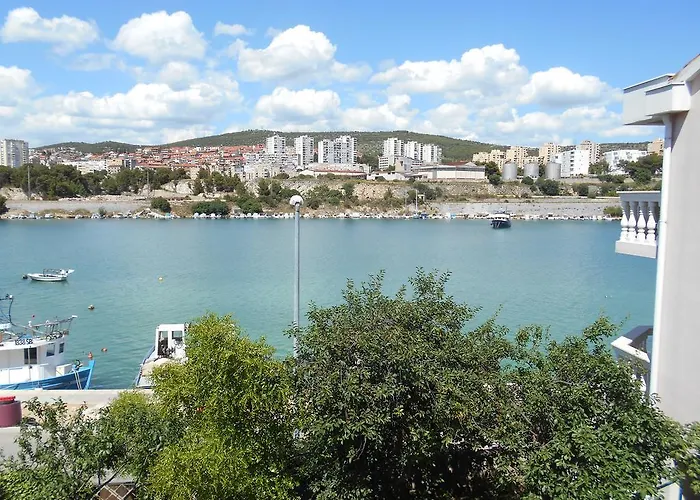 아파트 Ema 시베니크